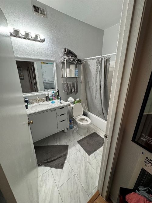 apt-209-114 E 31st St, Austin, TX, 78705-3029 | Card Image