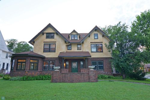 505 8th St S, Fargo, ND, 58103-2715 | Card Image