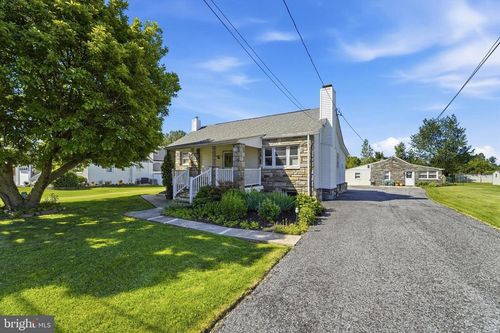 4836 Greenwood St, BROOKHAVEN, PA, 19015-1115 | Card Image