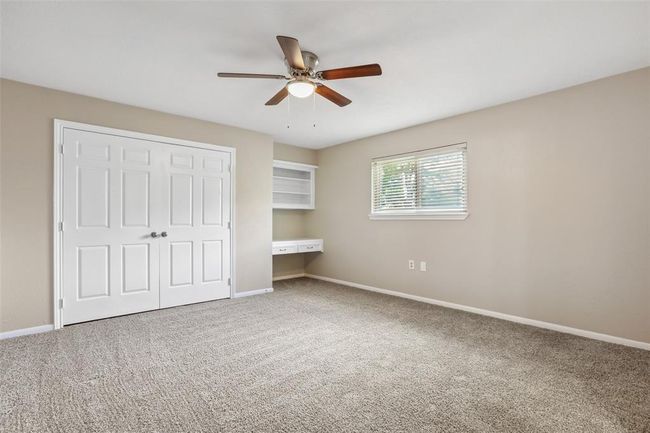 6034 Pin Oak Pl, House other with 4 bedrooms, 4 bathrooms and 2 parking in Spring TX | Image 24