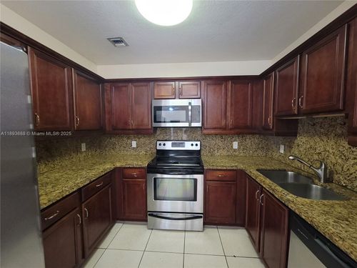 apt-411-5271 Sw 8th St, Coral Gables, FL, 33134-2383 | Card Image