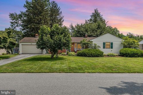 1521 Clearview Ave, LANCASTER, PA, 17601-4305 | Card Image