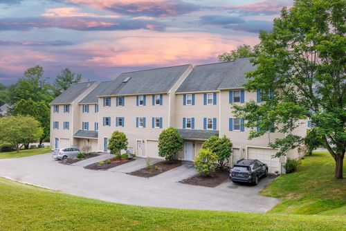 22-22 Fords Landing Dr, Dover, NH, 03820-4552 | Card Image