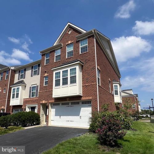 25835 Clairmont Manor Sq, ALDIE, VA, 20105-5832 | Card Image