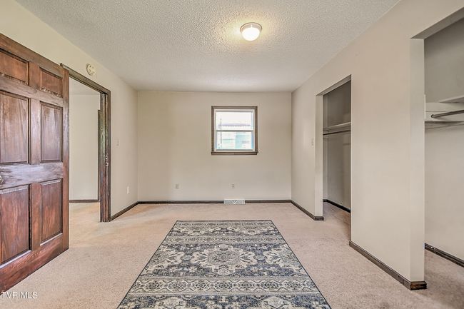 646 Meadow View Rd, House other with 4 bedrooms, 2 bathrooms and null parking in Bristol TN | Image 45