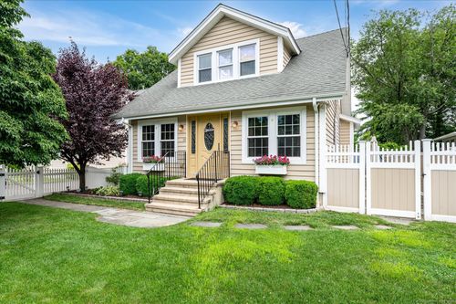 1-30 Douglas Ave, Stamford, CT, 06906-1306 | Card Image