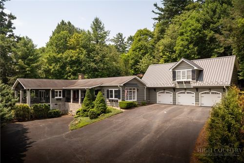 305 Laurel Ln, Blowing Rock, NC, 28605-6130 | Card Image