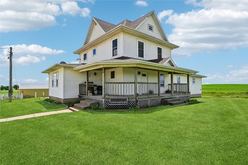 17851 County Road E45, Anamosa, IA, 52205-7726 | Card Image