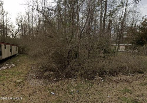 80 Koonce St, Maysville, NC, 28555-8905 | Card Image