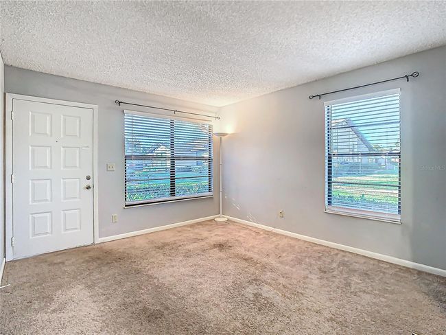 Living Room | Image 32