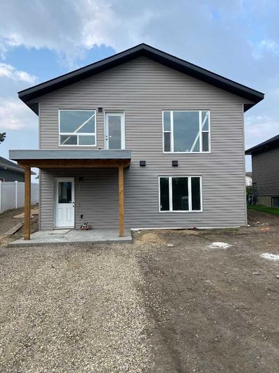 5032 59 St, House other with 6 bedrooms, 3 bathrooms and 4 parking in Innisfail AB | Image 3