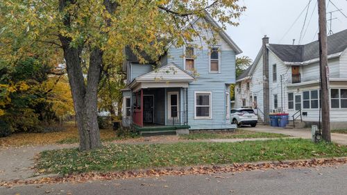 818 11th St Nw, Grand Rapids, MI, 49504-4308 | Card Image