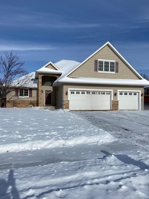 6176 Goodview Trl N, Hugo, MN, 55038-7475 | Card Image