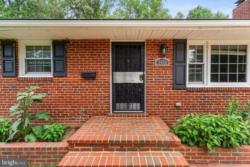 6808 Darby Ln, SPRINGFIELD, VA, 22150-2005 | Card Image