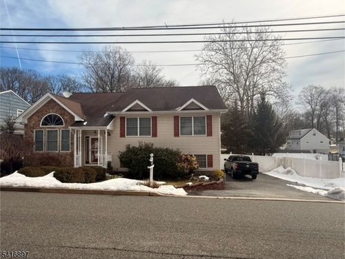 96 Reeve Ave, Bloomingdale, NJ, 07403-1538 | Card Image