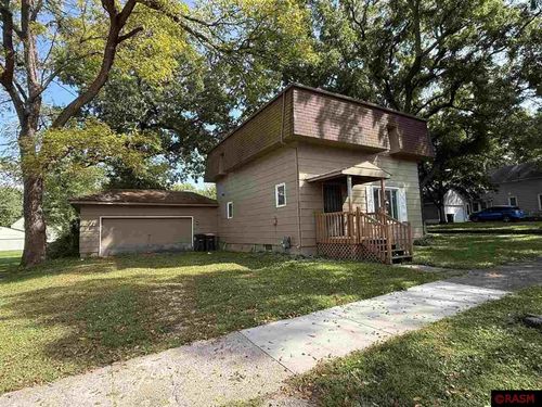 252 N Hunt St, Lake Crystal, MN, 56055-2074 | Card Image