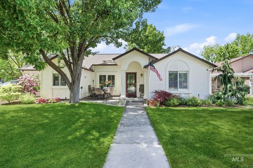 5562 Beachfront Lane, Boise, ID, 83703 | Card Image
