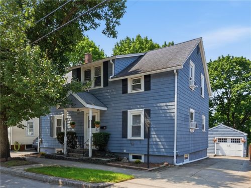 44 Ruth Ave, Rumford, RI, 02916-3332 | Card Image