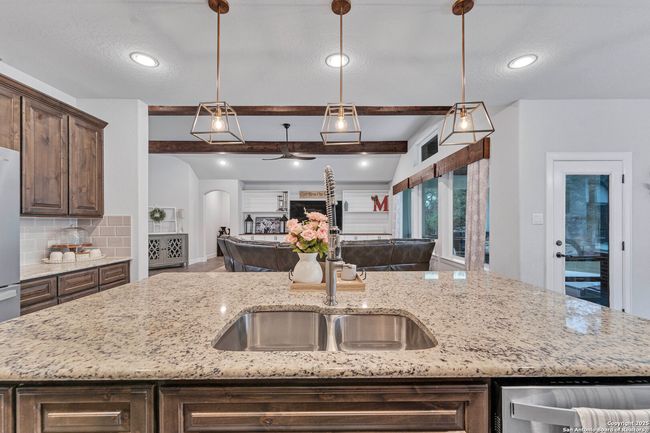 1033 Mystic Shores Blvd, House other with 5 bedrooms, 4 bathrooms and null parking in Spring Branch TX | Image 19