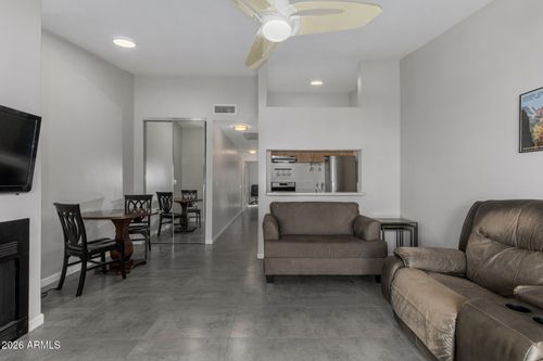2040-14203 N 19th Ave, Phoenix, AZ, 85023-6785 | Card Image