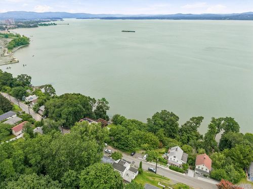 38 Riverside Ave, Haverstraw, NY, 10927-2010 | Card Image
