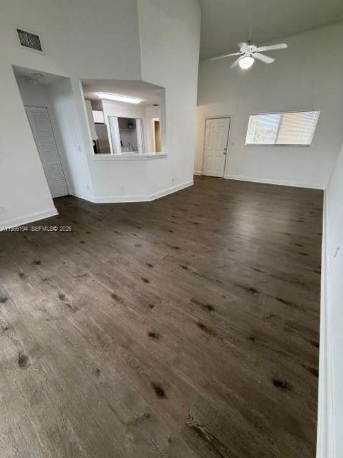 202-3413 Nw 44th St, Oakland Park, FL, 33309 | Card Image