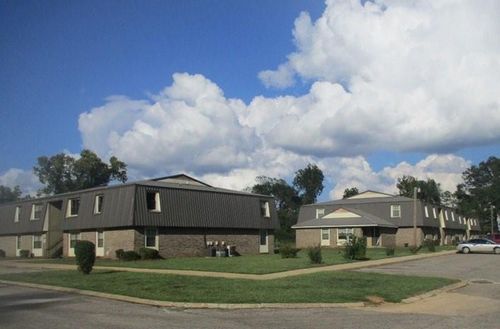 709 Dr Martin Luther King Jr Dr, Evergreen, AL, 36401-3283 | Card Image