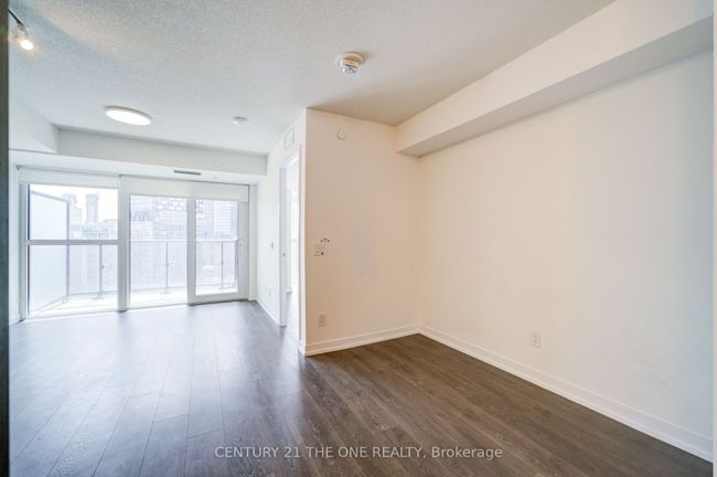 1506 - 219 Dundas St E, Condo with 2 bedrooms, 1 bathrooms and null parking in Toronto ON | Image 6