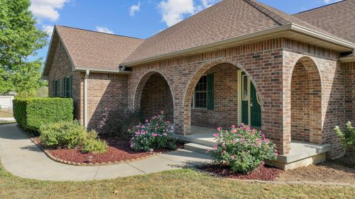 12380 Outpost Circle, Nevada, MO, 64772 | Card Image