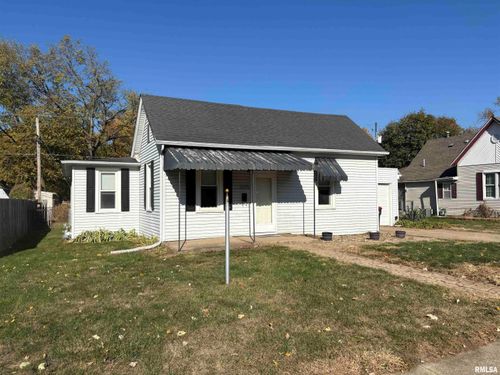 1205 Henrietta St, Pekin, IL, 61554-3669 | Card Image