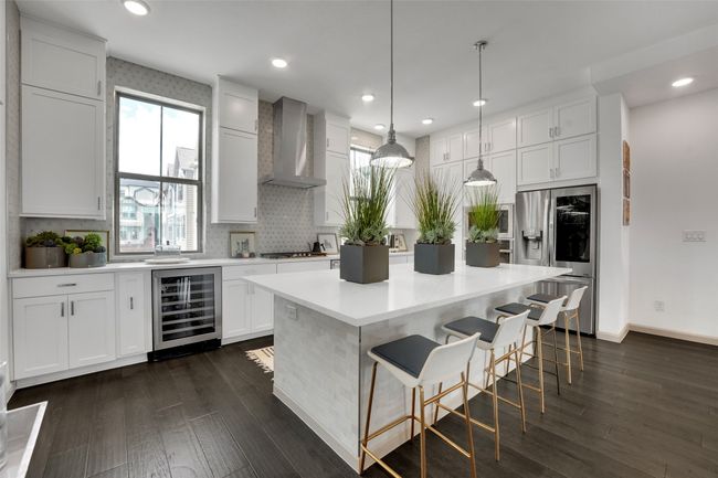 1014 Manacor Ln, House other with 3 bedrooms, 4 bathrooms and null parking in Dallas TX | Image 14