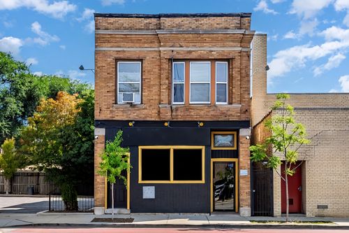 3243 N Western Ave, Chicago, IL, 60618-6302 | Card Image