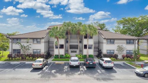 9894-9894 Nob Hill Ln, Sunrise, FL, 33351-4664 | Card Image