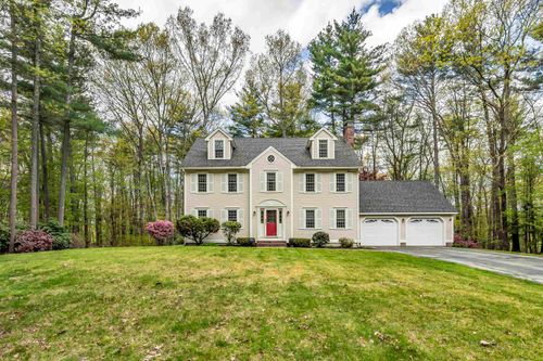 4 Cherokee Ct, Londonderry, NH, 03053-2634 | Card Image