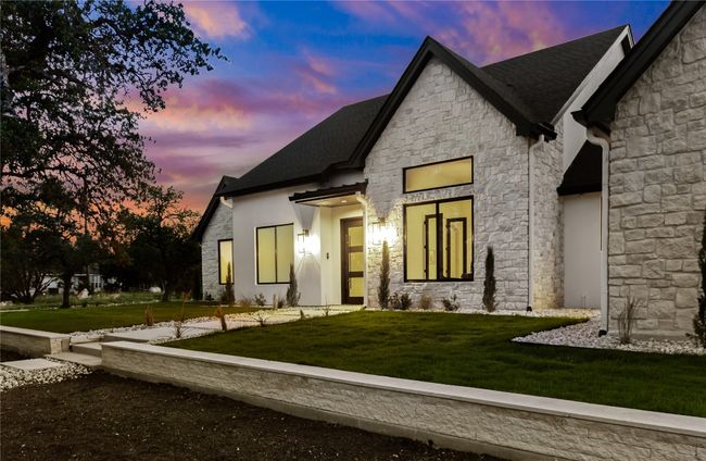 208 Stonegate Ln, House other with 4 bedrooms, 3 bathrooms and 5 parking in Dripping Springs TX | Image 6