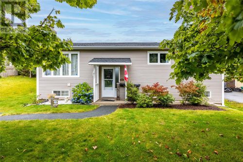 11 Irving Dr, Paradise, NL, A1L1R9 | Card Image