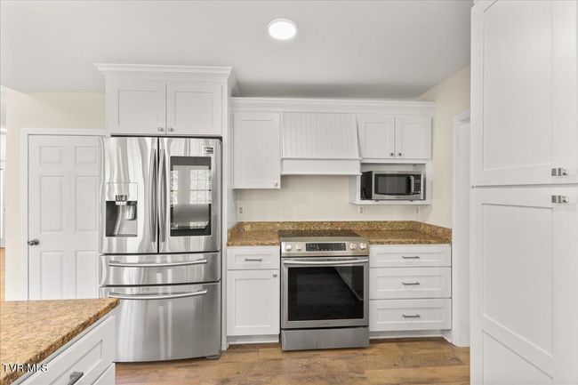 264 Allison Cove Trl, House other with 4 bedrooms, 3 bathrooms and null parking in Piney Flats TN | Image 15