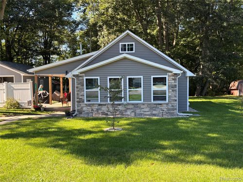 3861 E Michigan Ave, Au Gres, MI, 48703-9545 | Card Image