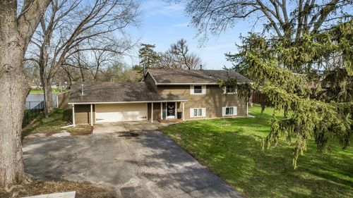 7265 Bergstrom Dr, ROCKFORD, IL, 61103-8813 | Card Image