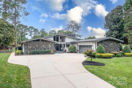 3125 Lake Shore Rd S, Denver, NC, 28037-8231 | Card Image