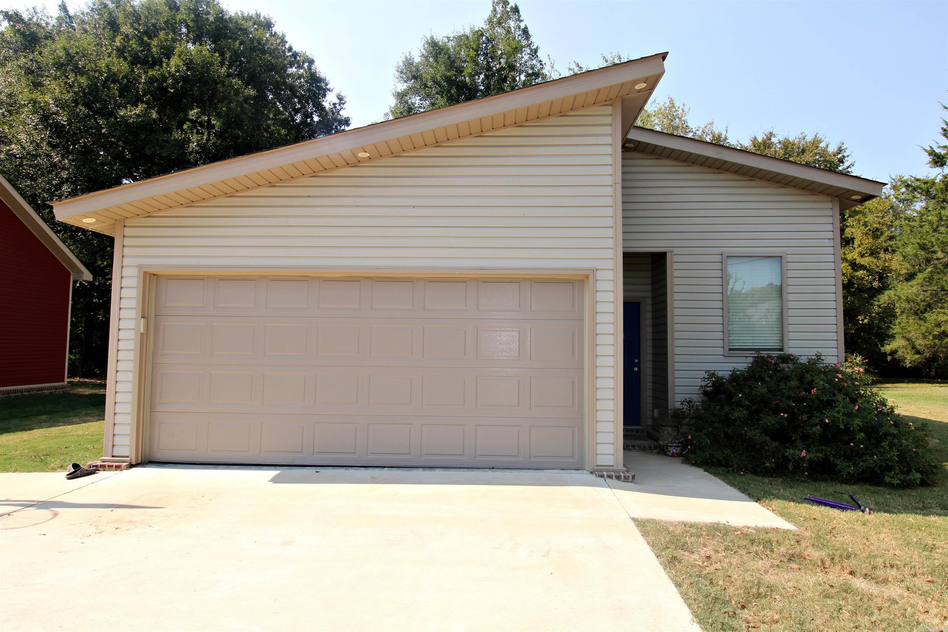 26th St, Arkadelphia, AR 71923