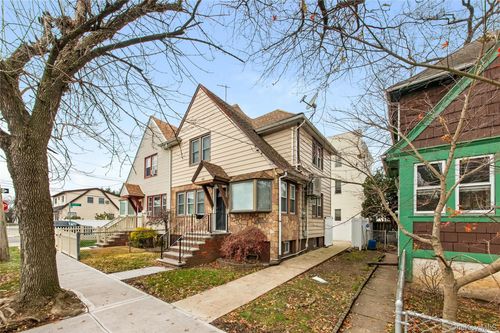 65 Floyd St, Staten Island, NY, 10310-2255 | Card Image