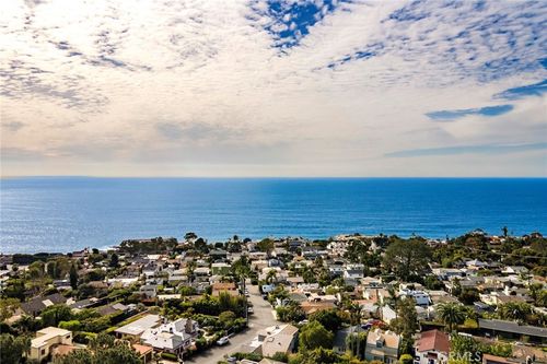 22332 Eagle Rock Way, Laguna Beach, CA, 92651-8317 | Card Image