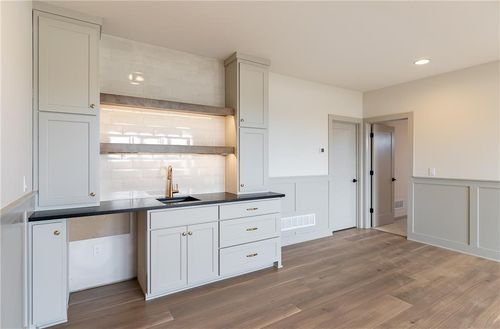 3353 W 187th St, Overland Park, KS, 66085-8493 | Card Image