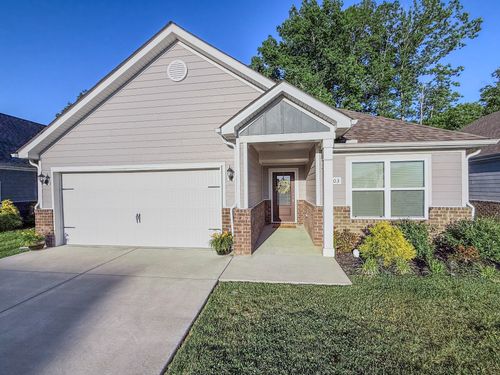 1003 Autumnwood Dr, Dickson, TN, 37055-8004 | Card Image