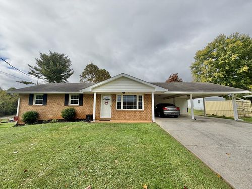 204 Highland Park Dr, Hillsville, VA, 24343 | Card Image