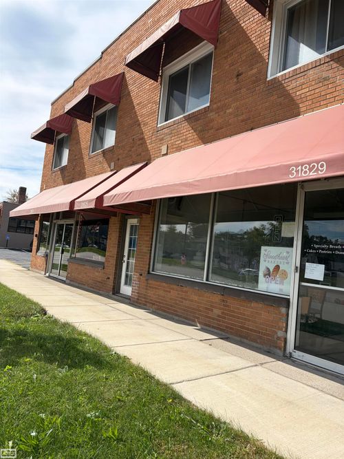 31825 Mound Road, Warren, MI, 48092 | Card Image
