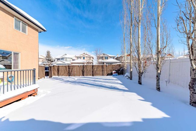 37 Everwillow Park Sw, Home with 4 bedrooms, 3 bathrooms and 4 parking in Calgary AB | Image 41