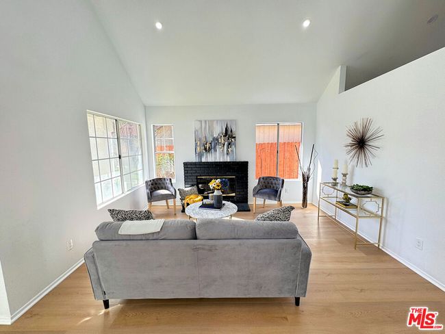 16193 Nippet Ln, House other with 3 bedrooms, 2 bathrooms and 3 parking in Moreno Valley CA | Image 4