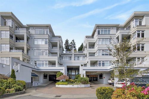 206-5110 Cordova Bay Rd, Victoria, BC, V8Y2K5 | Card Image